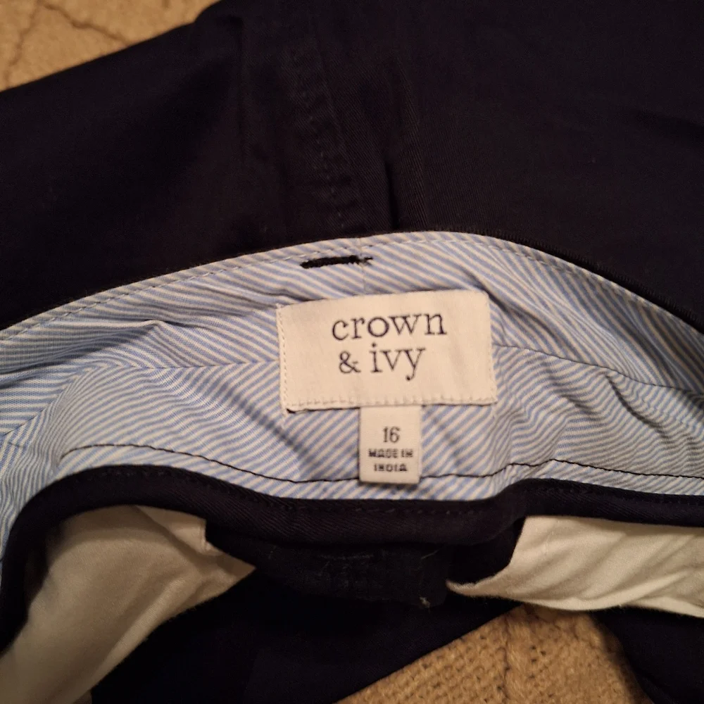 Final Price* Crown & Ivy Navy Blue Skirt Size 16
